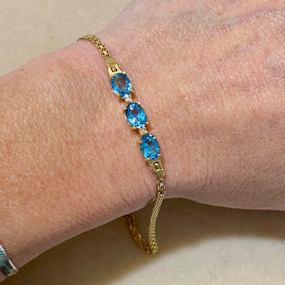 14K Yellow Gold Blue Topaz Bracelet